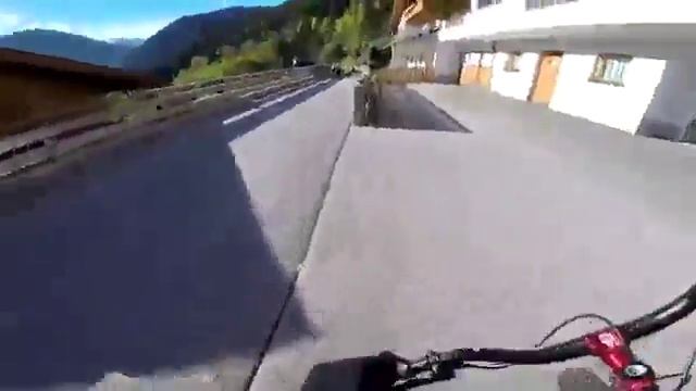 Уход от полиции не плохо надул копов:) смотреть онлайн