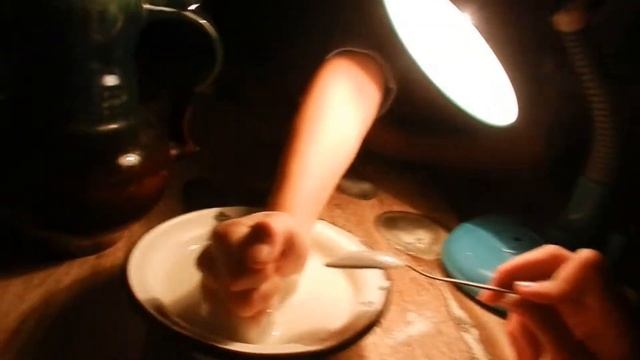 |НЕНЬЮТОНОВСКАЯ ЖИДКОСТЬ| возможно ли сделать из воды и крахмала? Проверим! смотреть онлайн