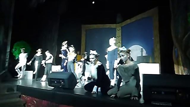 Выступление Софии Капуста в Мьюзик Холее - "КОШКИ" смотреть онлайн