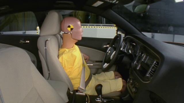 2011 Dodge Charger side IIHS crash test смотреть онлайн