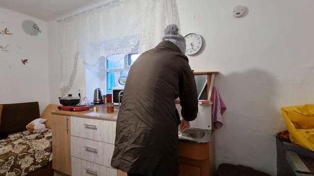 Колбаски и крылышки гриль на мангале, Открытие сезона 2022 смотреть онлайн