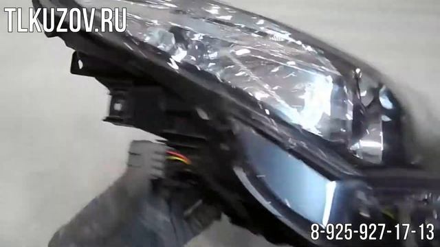 Фара Auris правая без дефектов 2012-2015