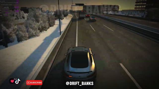 MERCEDESS PA TRAFFIC RUN ON STEERING WHEEL! смотреть онлайн