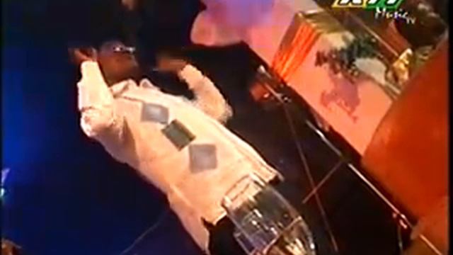 Gadji Celi en live смотреть онлайн