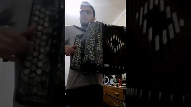 Drunken Sailor diatonic accordion PORTUGAL смотреть онлайн