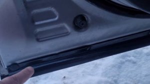 Уплотнитель (нижний) водительской двери на Nissan X-Trail. Потеря потерь??