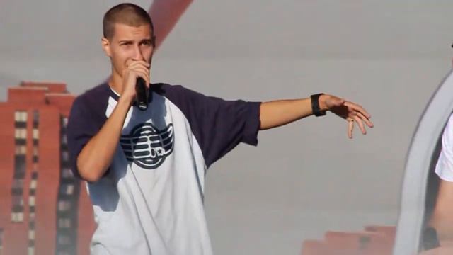 Урбания 2013. Фристайл. Часть 31. MC Белый vs. Тео смотреть онлайн