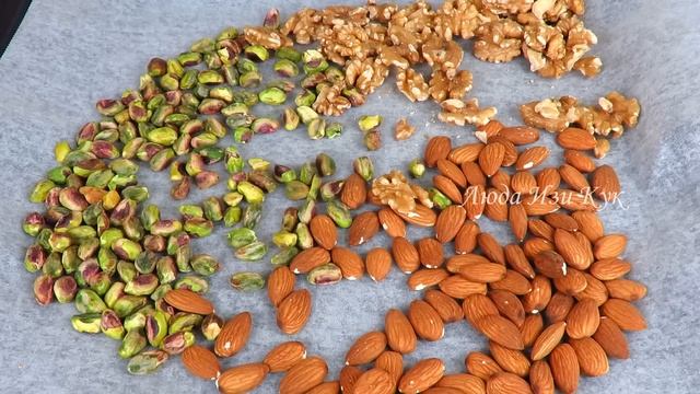 ? Слоеный КУЛИЧ КРАФФИН на Пасху с карамелью, как приготовить карамельный кулич-краффин Люда Изи Ку смотреть онлайн