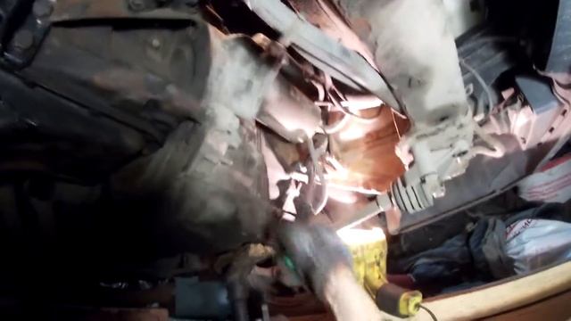 Замена подушек двигателя Ваз 2115 ,2114 ,2113 (опоры двигателя) смотреть онлайн