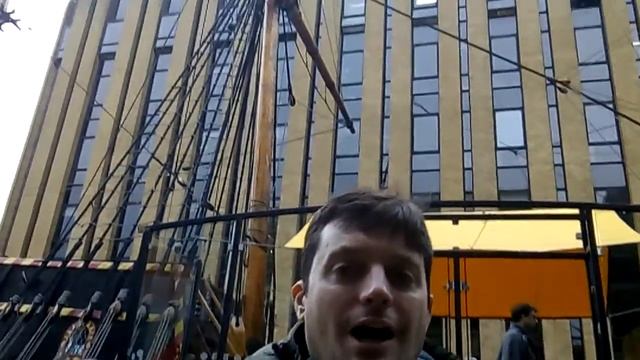 The Golden Hinde. смотреть онлайн