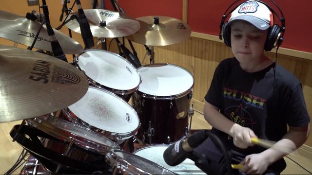 Rush - YYZ (Multi-Instrumental Cover) by 13 year old смотреть онлайн