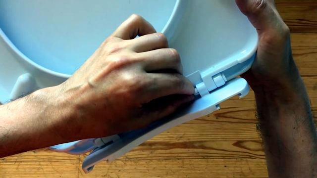 Сборка крышки для унитаза серии К и установка её на унитаз 43-44 СМ (ВНИМАНИЕ! В ролике ОШИБКА.ММ) смотреть онлайн