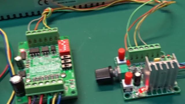 Простая схема подключения Nema 23. Шаговый двигатель Nema и генератор импульсов.