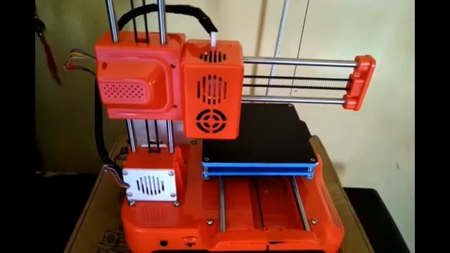 Easythreed K7 Unboxing with machete and first print смотреть онлайн