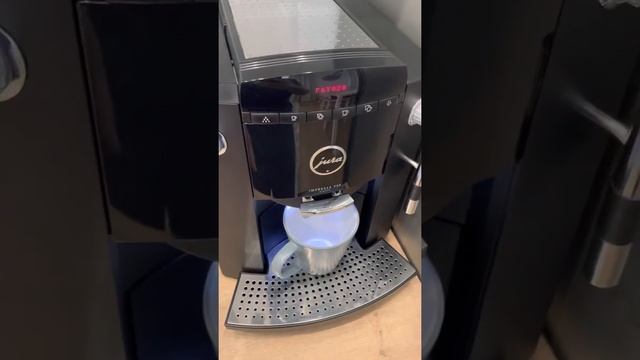 Кофемашина Jura impressa F50 смотреть онлайн