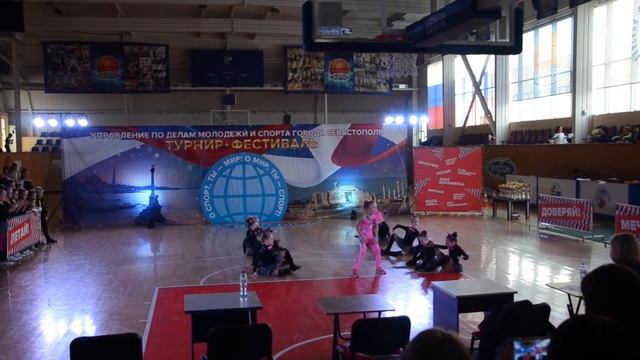 Формейшн Кошки ( Севастополь 02.12.17. Акробатический Рок-н-ролл ) смотреть онлайн