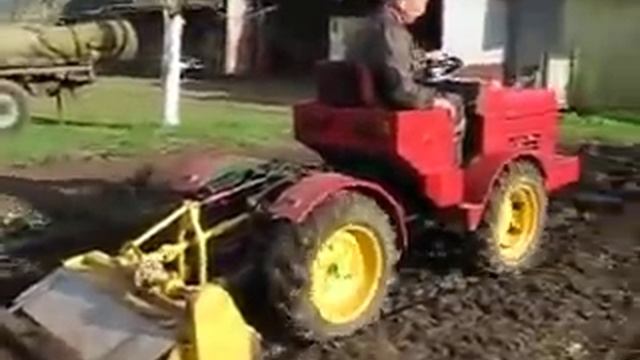 Самодельный трактор 4x4 мини "КИРОВЕЦ"(д.Столовичи Белорусь) смотреть онлайн