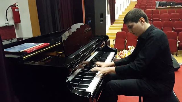 Карнукаев Хажи г.Грозный - Вагаршапатский танец смотреть онлайн