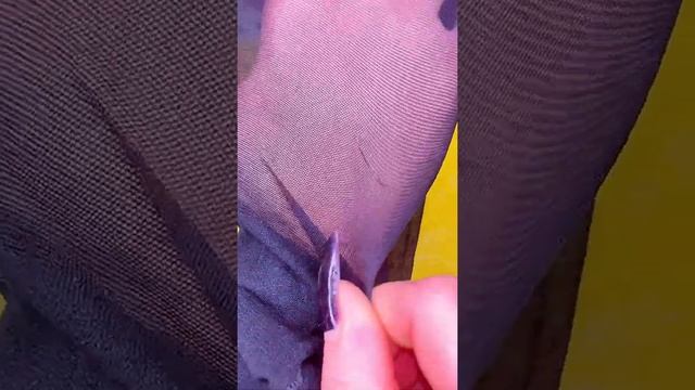 #лайфхак как убрать зацепку с колготок #лайфхаки смотреть онлайн