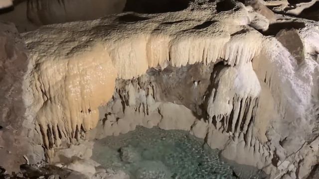 СТРАШНО! Стоит ли посетить? Экскурсия в Новоафонскую пещеру. Абхазия. Май 2021 смотреть онлайн