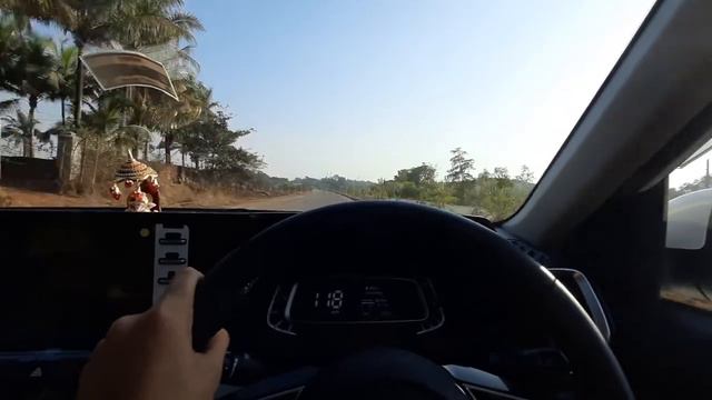 Kia Sonet Diesel Cruising At Speed Of 120 Km Per Hr On Mumbai Goa Nh66 #kiasonet