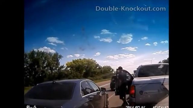 Не поделили обочину на М4 Дон недалеко от Павловска смотреть онлайн