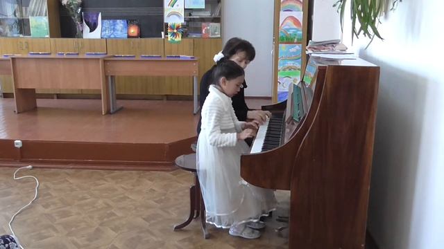 Рахымберды Айдана 1 класс - "Как пошли наши подружки" смотреть онлайн