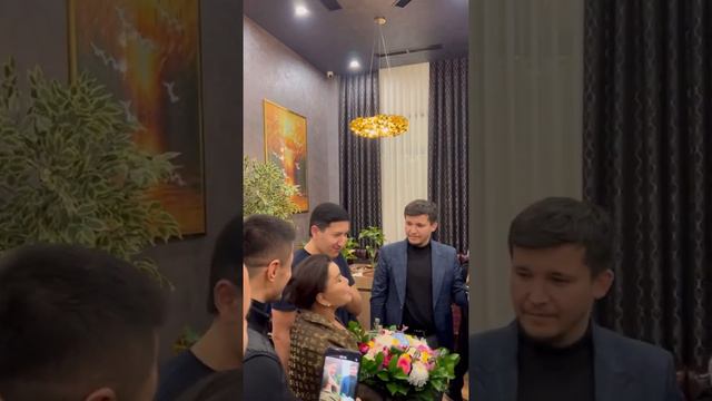 Yulsuz Usmonova tugilgan kuni ! Юлдуз усмонова тугилган куни ! смотреть онлайн