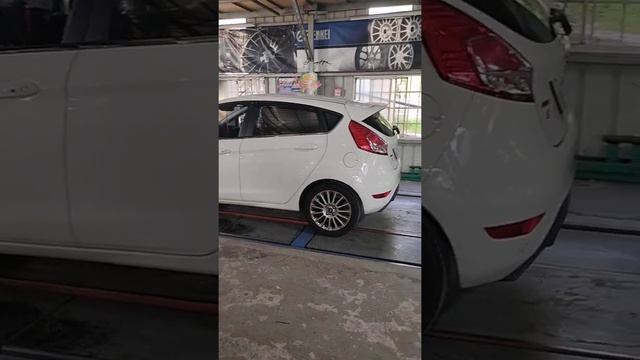 小搞234 FIESTA 更換 KYB-EXCEL黑桶 入門版懸吊 舒適耐用為主 適合一般使用 смотреть онлайн