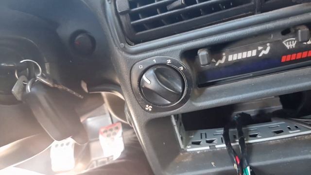 Сгорает предохранитель автомагнитолы смотреть онлайн