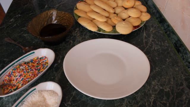 ПЕСОЧНОЕ ПЕЧЕНЬЕ В ШОКОЛАДНОЙ ГЛАЗУРИ /ДОМАШНЕЕ ПЕЧЕНЬЕ/ РЕЦЕПТ ПЕЧЕНЬЯ. смотреть онлайн