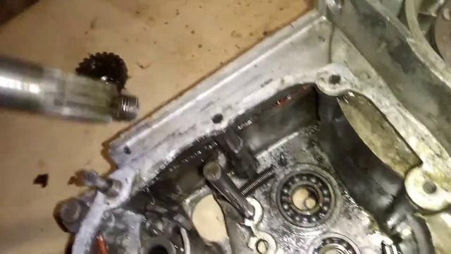 Разборка двигателя ИЖ Планета 5!!! разбор в деталях)