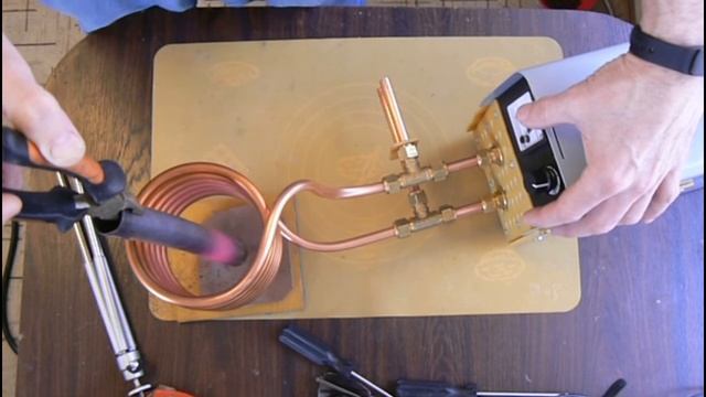 ИНДУКЦИОННАЯ ПЕЧЬ из СВАРОЧНИКА. Это просто. Сварочный аппарат - нагреватель. Краткий обзор. смотреть онлайн