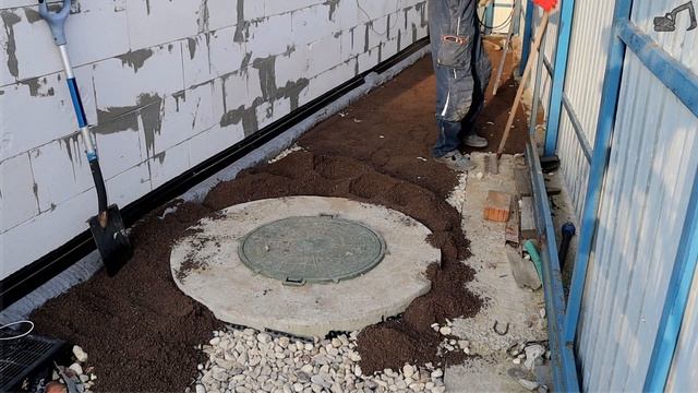 УТЕПЛЕННАЯ ОТМОСТКА ВОКРУГ ДОМА МОЩЕНАЯ БРУСЧАТКОЙ смотреть онлайн