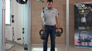 (RUS) TECNA: Сравнение балансиров с "нулевой гравитацией" и балансиров "ретракторы"