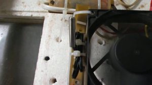 Терморегулятор XH-W3001 в пенопластовый инкубатор "КО-КО"