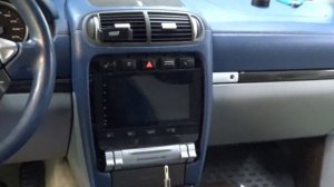 Porsche Cayenne - замена магнитолы и подключение штатной камеры заднего вида