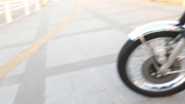 4K映像 CB750Four K0「砂型と金型」 を比べる！ смотреть онлайн