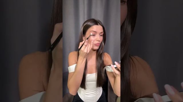Вечерний макияж от Яны Пилецкой смотреть онлайн