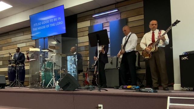 "It's So Good" 2/11/24 - Athens Victory Chapel worship, Hofner 500/1 Contemporary Bass Guitar смотреть онлайн