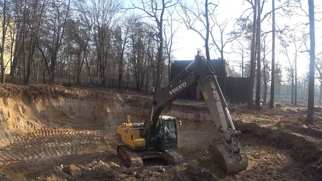 ЭКСКАВАТОРЫ VOLVO EC 220 DL смотреть онлайн