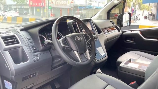 2023 Toyota Granvia Van
