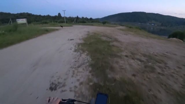 Вечерняя велопоездка на базу Ветлан: река Вишера, привязанный мост и самодельный фильтр смотреть онлайн
