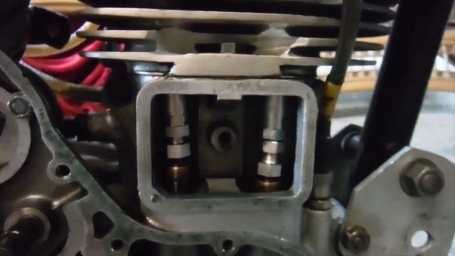 Royal Enfield Bullet fitting and timing performance cams, some tips and dodges and first start up. смотреть онлайн
