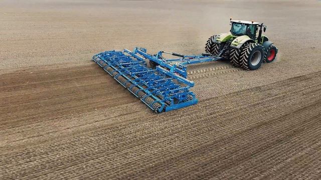 Работа системного носителя Lemken Gigant 10 с предпосевной комбинацией System-Kompaktor смотреть онлайн