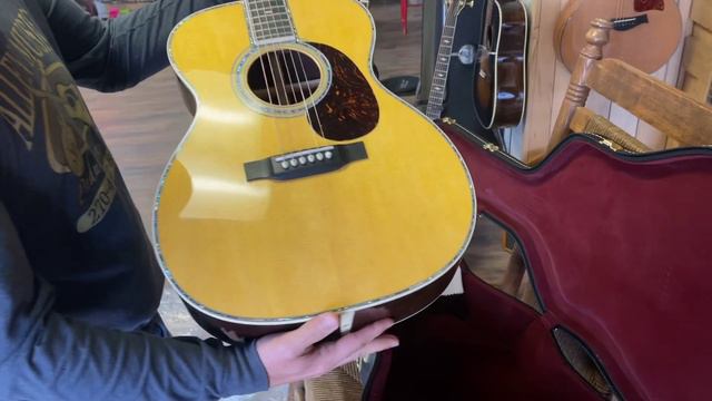 Martin 000-42 Acoustic Guitar Unboxing смотреть онлайн