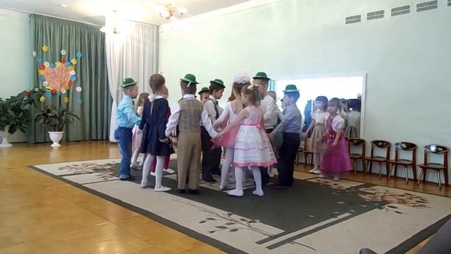 ТАНЕЦ МАМАМ 2016 смотреть онлайн