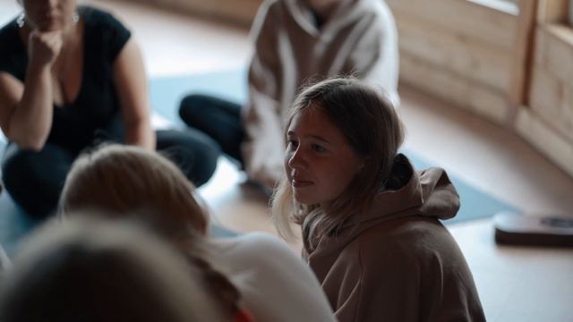 Своя свобода / Ретрит "Школы тела" на Алтае смотреть онлайн