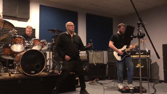 "Paranoid" Black Sabbath cover смотреть онлайн
