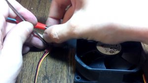 Уменьшаем обороты кулера резистором